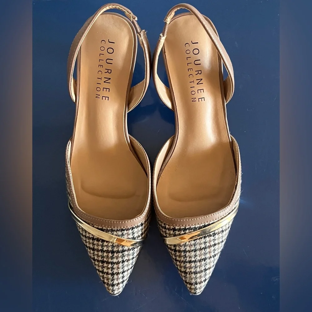 Journee Collection Plaid Heels With Gold Metallic Accent. Size 10. New